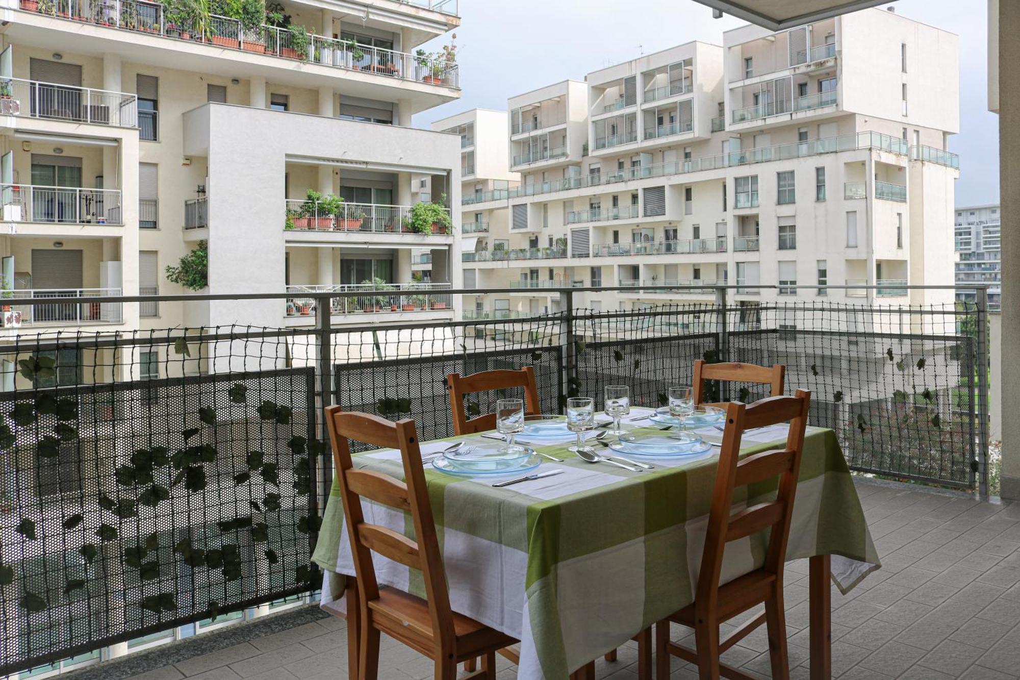 Urban Balcony Hideaway - 3 People Apartment มิลาน ภายนอก รูปภาพ