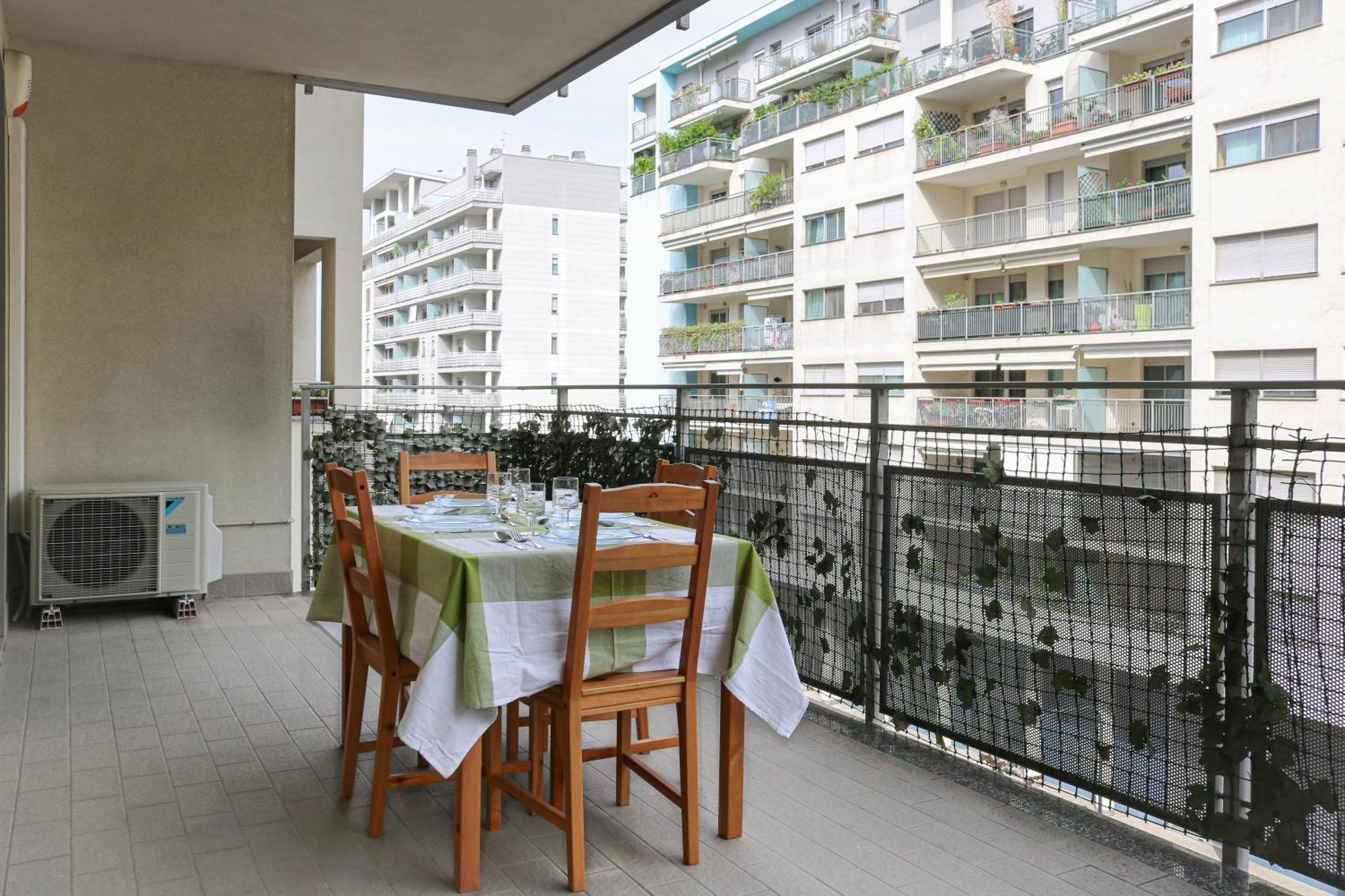Urban Balcony Hideaway - 3 People Apartment มิลาน ภายนอก รูปภาพ