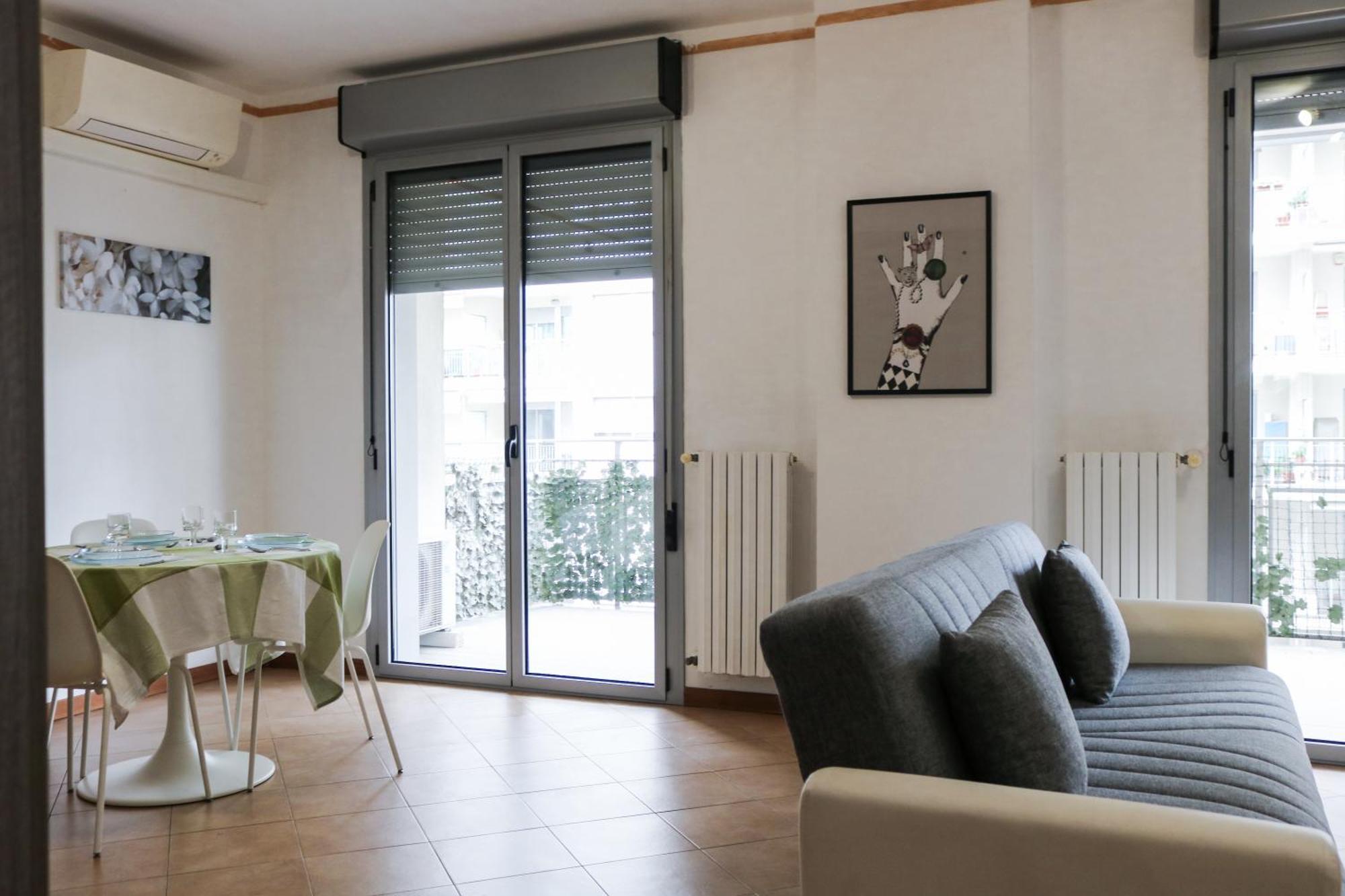 Urban Balcony Hideaway - 3 People Apartment มิลาน ภายนอก รูปภาพ